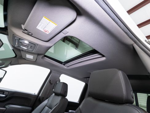 Used 2021 Chevrolet Silverado 2500 LTZ w/ LTZ Convenience Package image 20