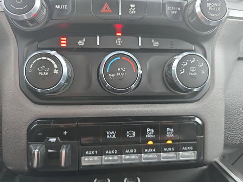 Used 2021 RAM 3500 Big Horn w/ Level 2 Equipment Group image 29