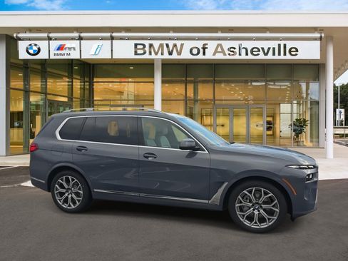 Used 2026 BMW X7 xDrive40i AWD/4WD image 1
