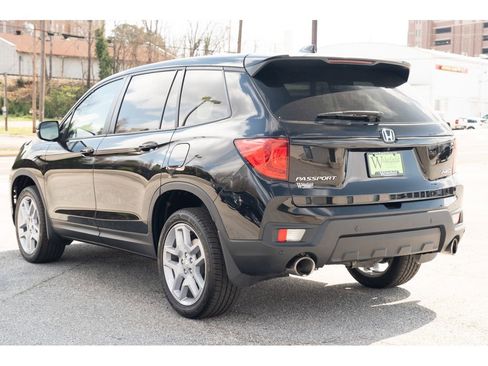 Used 2024 Honda Passport EX-L image 5