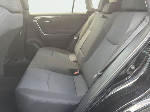 Used 2025 Toyota RAV4 XLE AWD/4WD image 16