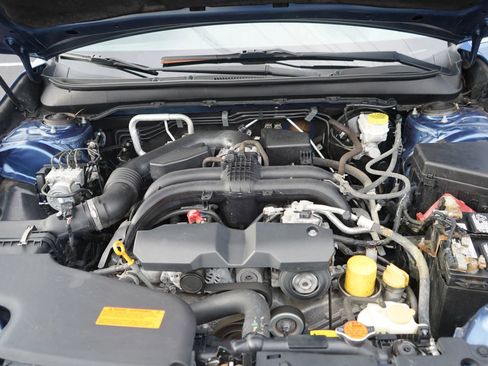 Used 2019 Subaru Legacy 2.5i Premium AWD/4WD image 8