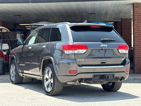 Used 2015 Jeep Grand Cherokee Overland w/ Advanced Technology Group AWD/4WD image 6