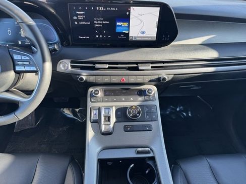 Used 2024 Hyundai Palisade SEL image 2