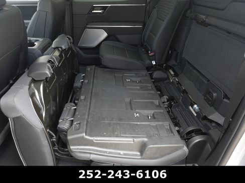 Used 2024 GMC Sierra EV Denali image 35