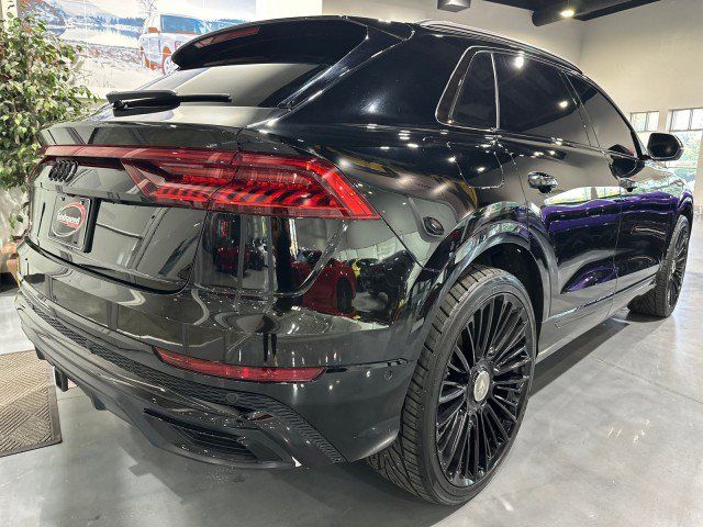 Used 2020 Audi Q8 Prestige AWD/4WD image 34
