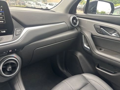 Used 2024 Chevrolet Blazer LT AWD/4WD image 37