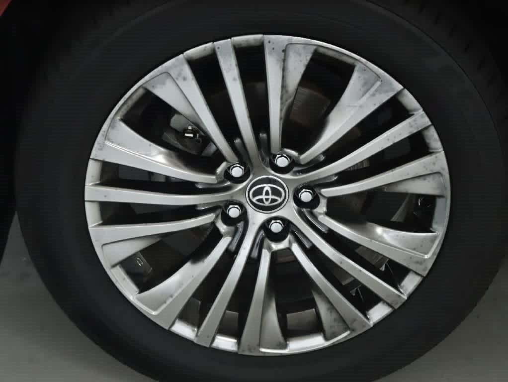 Certified 2023 Toyota Venza Limited AWD/4WD image 39