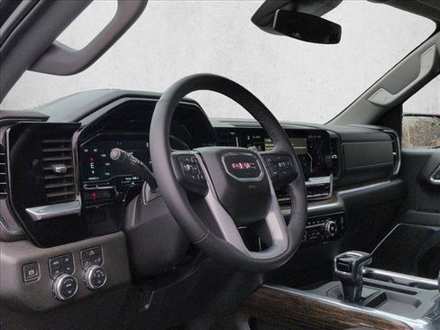 Used 2023 GMC Sierra 1500 Elevation w/ X31 Off-Road Package image 10