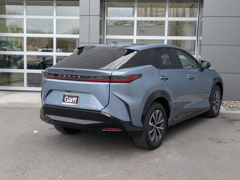 Used 2023 Lexus RZ 450e Premium image 5