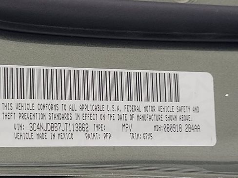 Used 2018 Jeep Compass Latitude AWD/4WD image 33