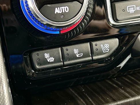 Used 2022 GMC Yukon Denali image 21