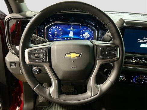 Used 2024 Chevrolet Silverado 1500 LT image 10