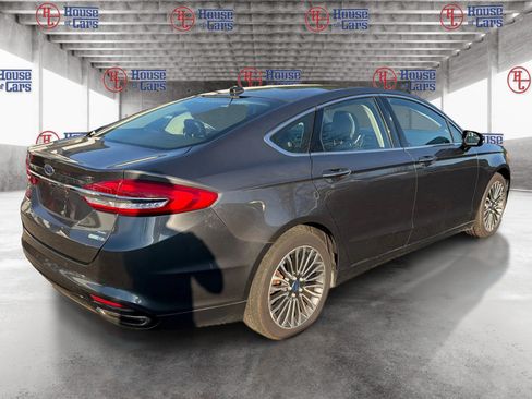 Used 2017 Ford Fusion SE w/ Equipment Group 202A AWD/4WD image 5