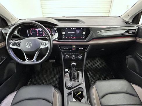 Used 2024 Volkswagen Taos SEL AWD/4WD image 13