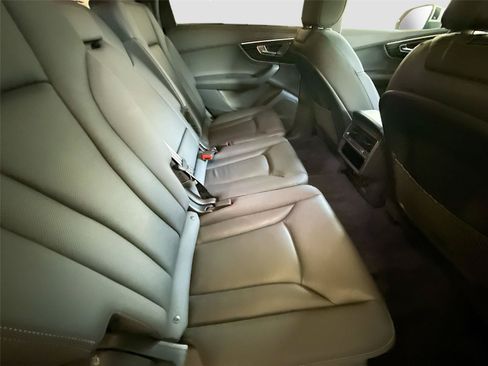 Certified 2025 Audi Q7 3.0T Premium Plus w/ Premium Plus Package AWD/4WD image 29