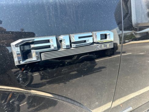 Used 2017 Ford F150 XLT w/ Equipment Group 302A Luxury AWD/4WD image 6
