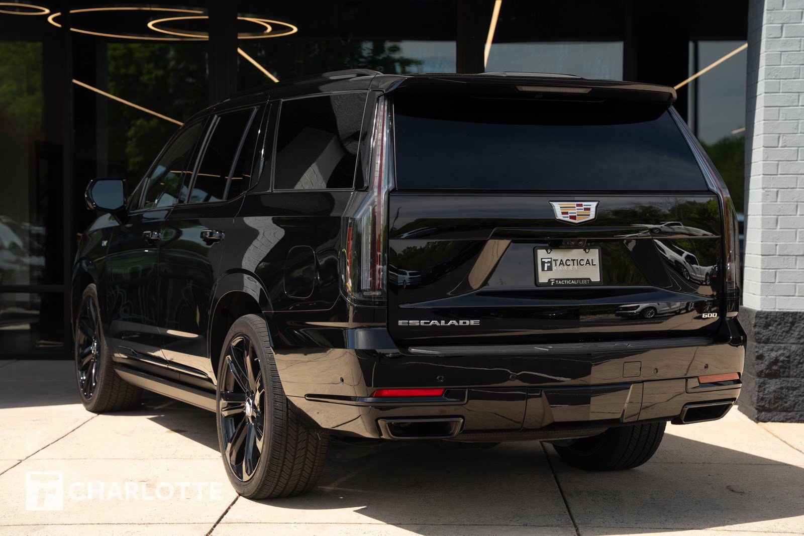 Used 2025 Cadillac Escalade Sport Platinum w/ LPO, Floor Liner Package AWD/4WD image 10