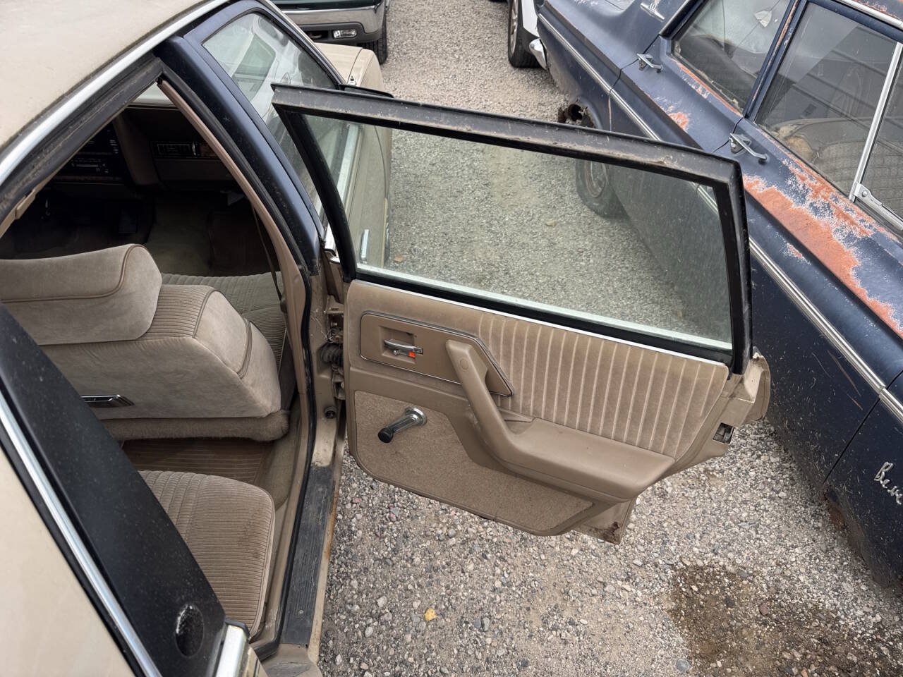 Used 1994 Buick Century Special FWD image 26
