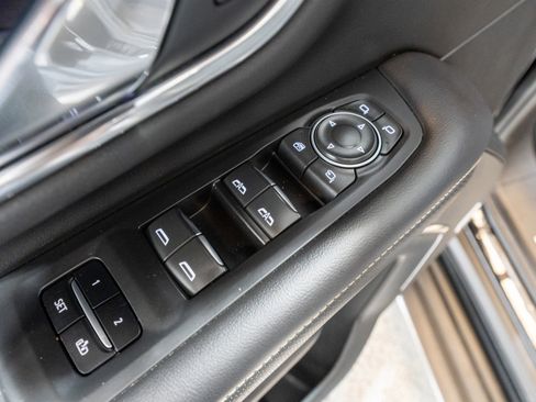 Used 2021 Chevrolet Tahoe Premier image 13