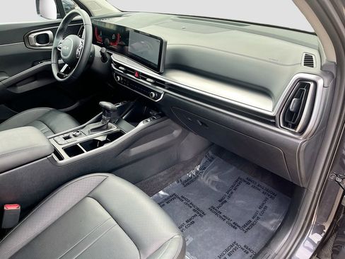 Certified 2025 Kia Sorento S AWD/4WD image 34