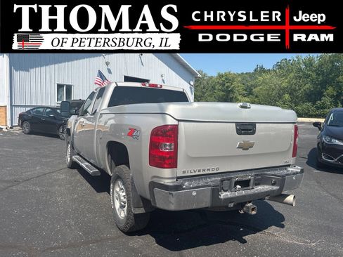 Used 2009 Chevrolet Silverado 2500 LTZ w/ Safety Package AWD/4WD image 5