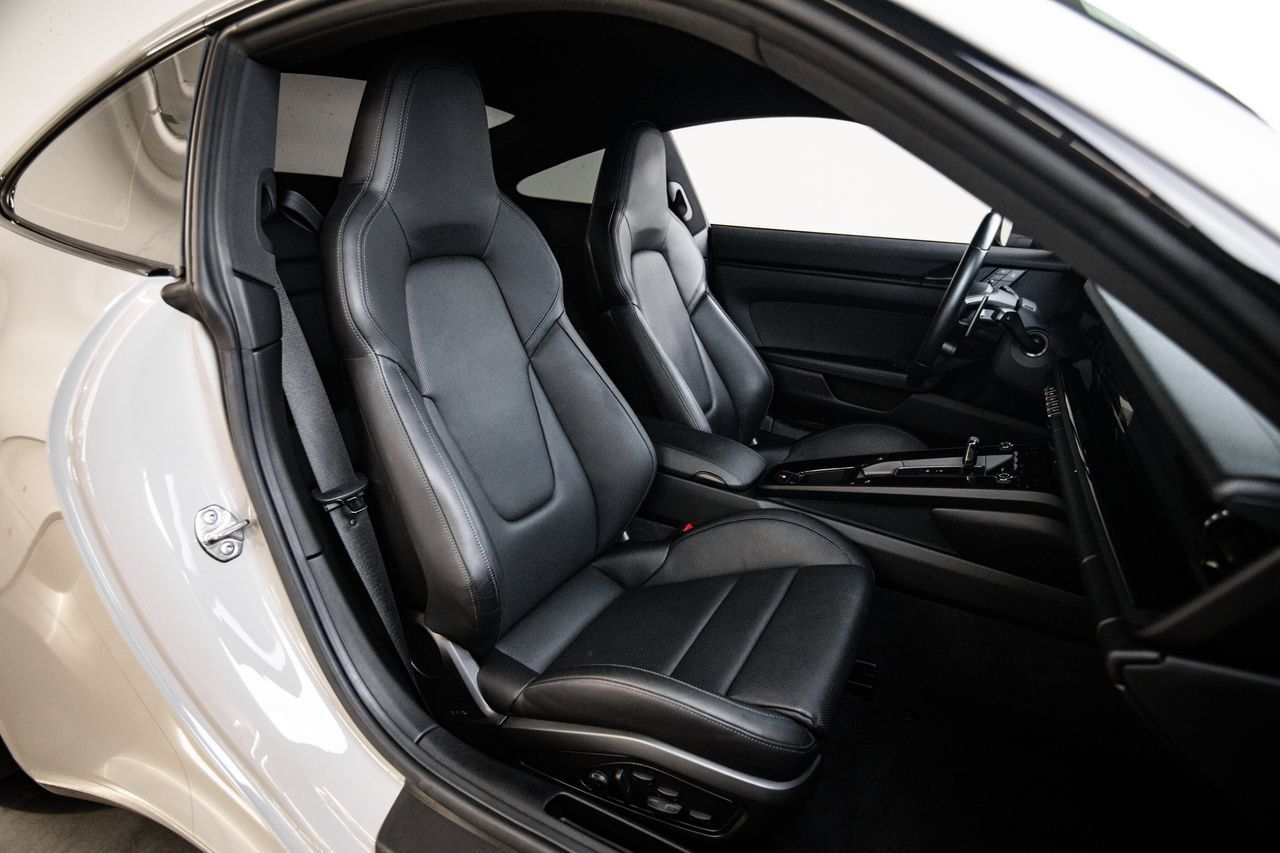 Certified 2024 Porsche 911 Carrera T RWD image 29