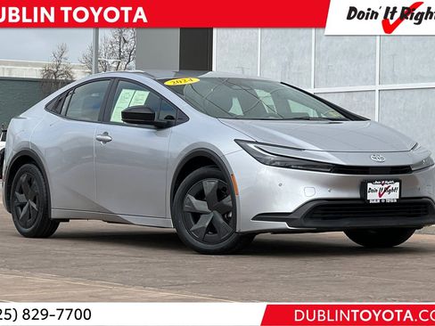 Used 2024 Toyota Prius LE image 1