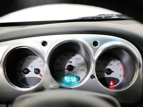 Used 2005 Chrysler PT Cruiser GT w/ Chrome Accents Group FWD image 4
