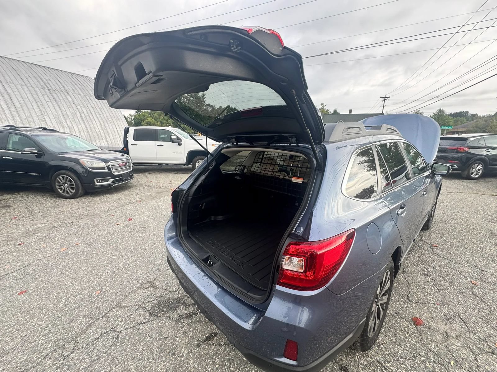 Used 2017 Subaru Outback 2.5i Limited AWD/4WD image 31