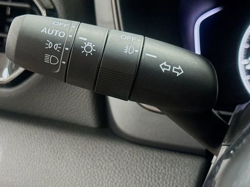 Used 2025 Honda Pilot TrailSport image 40