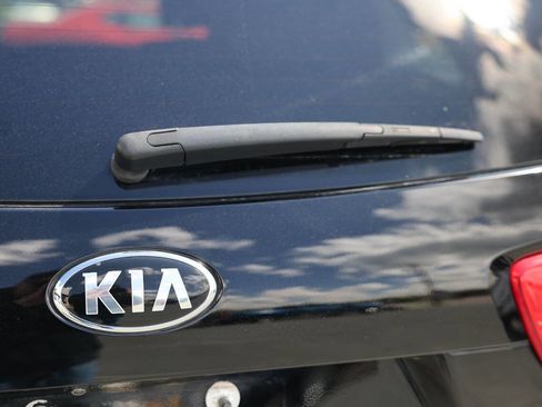 Used 2017 Kia Sorento EX AWD/4WD image 33