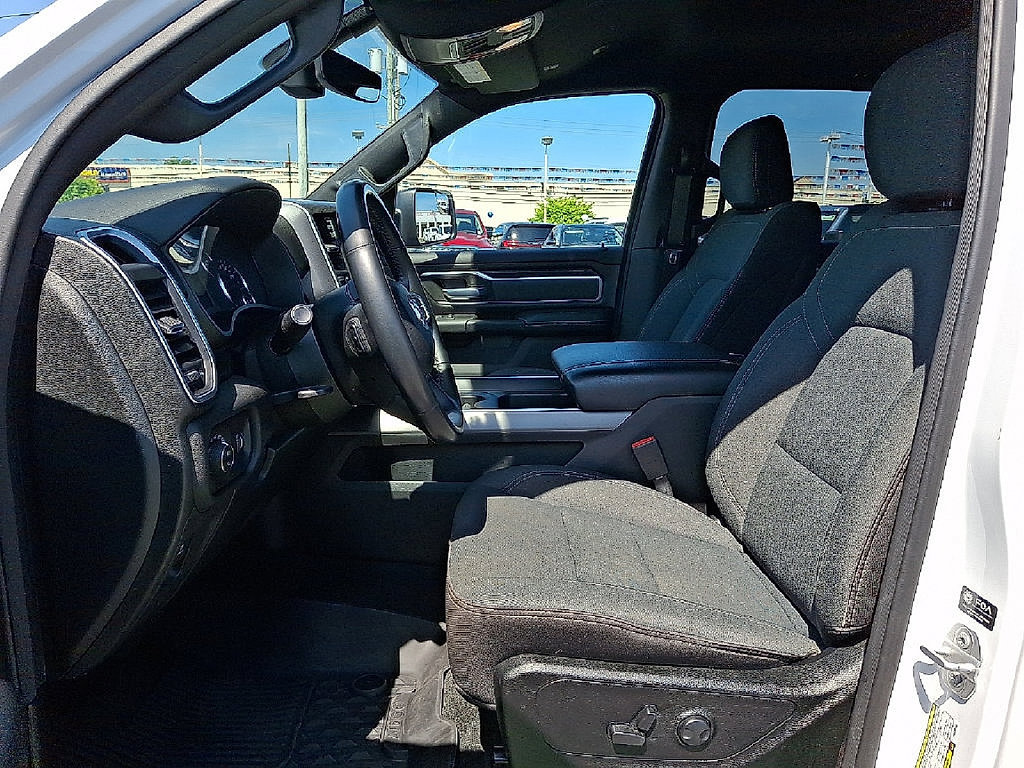 Used 2023 RAM 1500 Big Horn AWD/4WD image 14