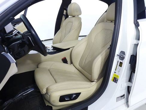 Used 2023 BMW 530e 530e iPerformance w/ Convenience Package image 22