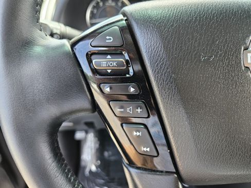 Used 2022 Nissan Armada SL AWD/4WD image 27