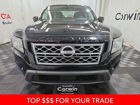 Used 2024 Nissan Frontier SV image 2