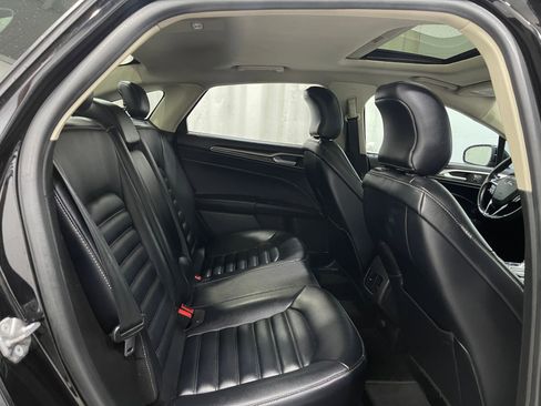 Used 2019 Ford Fusion SEL image 29