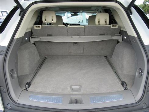 Used 2017 Cadillac XT5 Luxury w/ LPO, Wheel Lock Package image 31