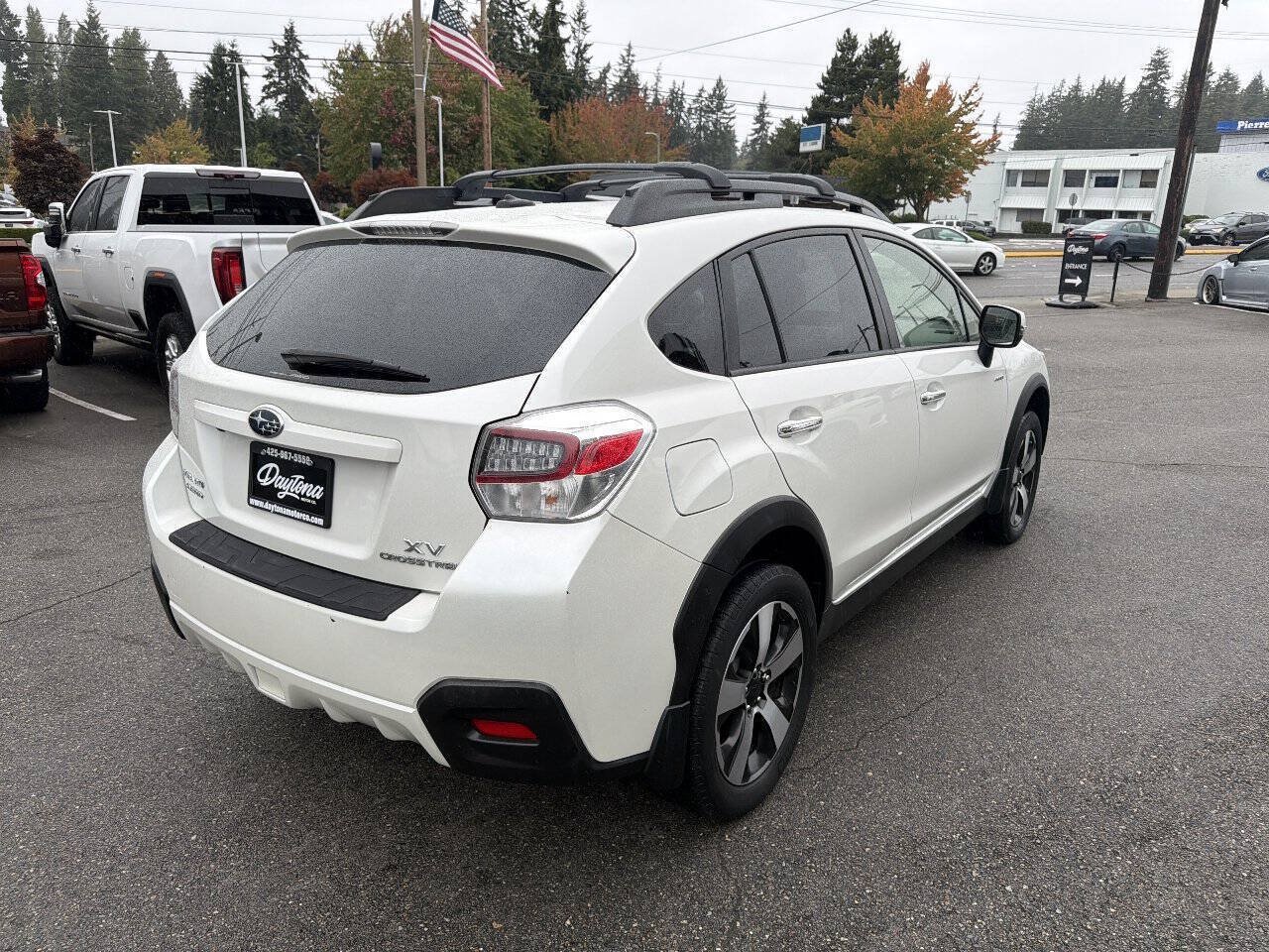 Used 2014 Subaru Crosstrek Touring w/ Popular Package #2 AWD/4WD image 3