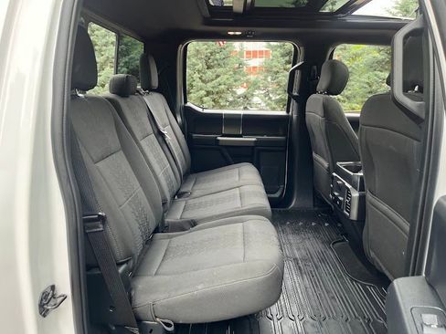 Used 2019 Ford F150 XLT w/ Equipment Group 302A Luxury AWD/4WD image 38