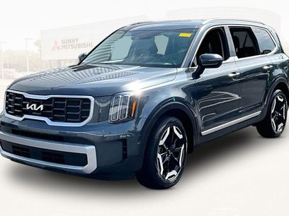 Used 2023 Kia Telluride S