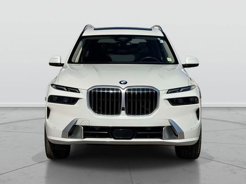 Used 2026 BMW X7 xDrive40i image 2