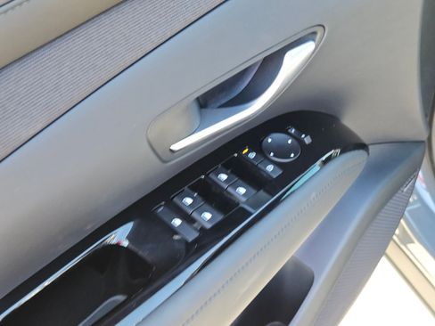 New 2026 Hyundai Santa Cruz Limited AWD/4WD image 9