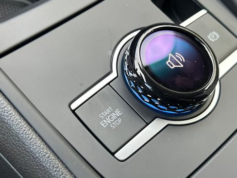 New 2026 Volkswagen Tiguan S image 22