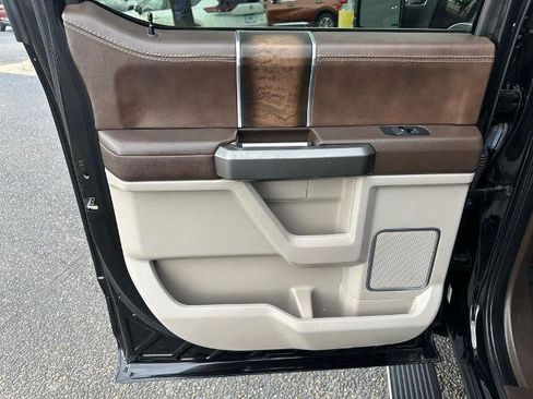 Certified 2019 Ford F150 Limited w/ Trailer Tow Package image 17