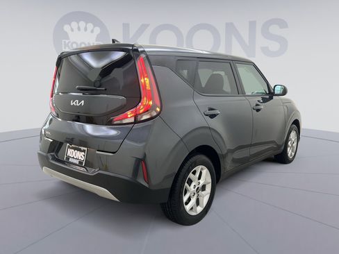 Used 2024 Kia Soul LX w/ Option Group 015 image 5