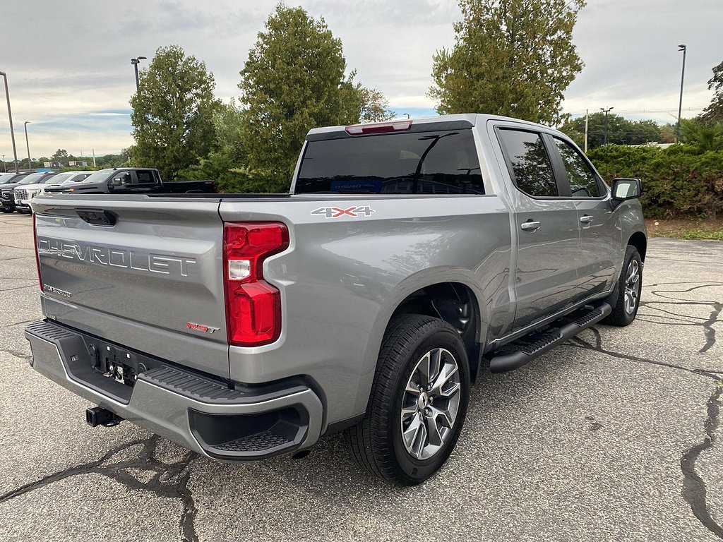 Certified 2025 Chevrolet Silverado 1500 RST AWD/4WD image 9