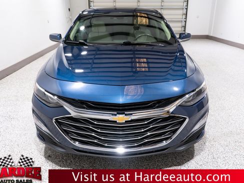 Used 2019 Chevrolet Malibu LT w/ Leather Package FWD image 7