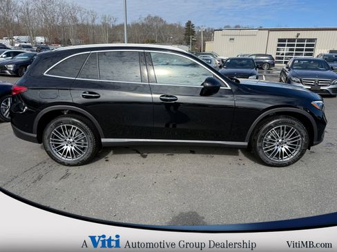 Used 2026 Mercedes-Benz GLC 300 4MATIC image 9