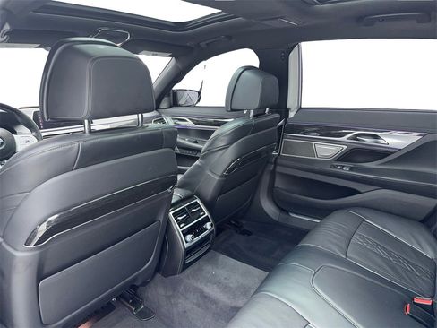 Used 2021 BMW 740i 740i M SPORT,NAV,CAM,PANO,CLMT w/ M Sport Package image 42